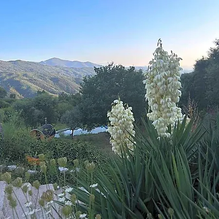 Alcmaria With Amazing Views At Zevariclub! Paranhos da Beira